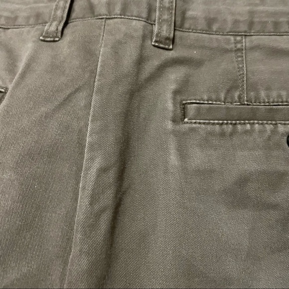 GURTEEN LIZARD SHORTS - 32 - Picture 11 of 11